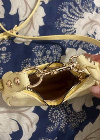 Sarı Tokalı Yılan Desenli Kadın Çanta - Görsel 3