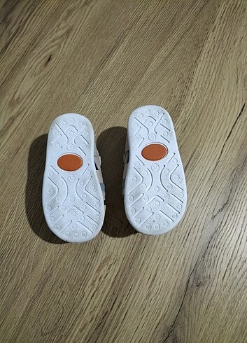 LC Waikiki Bebek ilk adım ayakkabısı