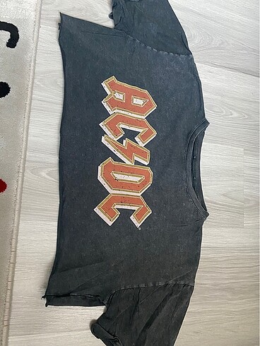 Crop tişört