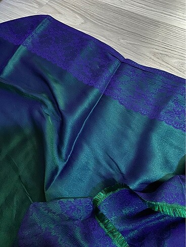 Çift taraflı eşarp - Görsel 3