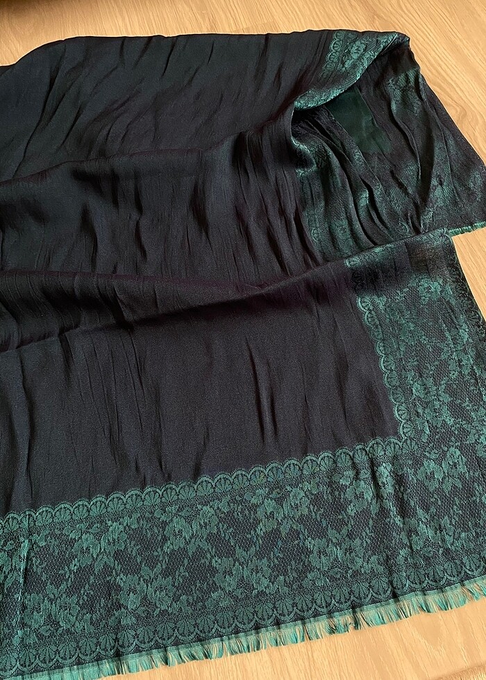 Çift taraflı eşarp - Görsel 3