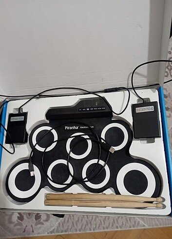 Piranha elektronik bateri 