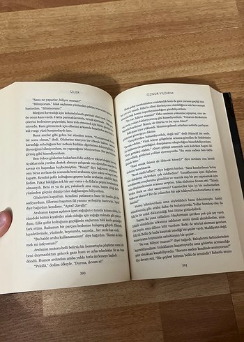  Beden Yabancı - Veyl (Karton Kapak) Öznur Yıldırım