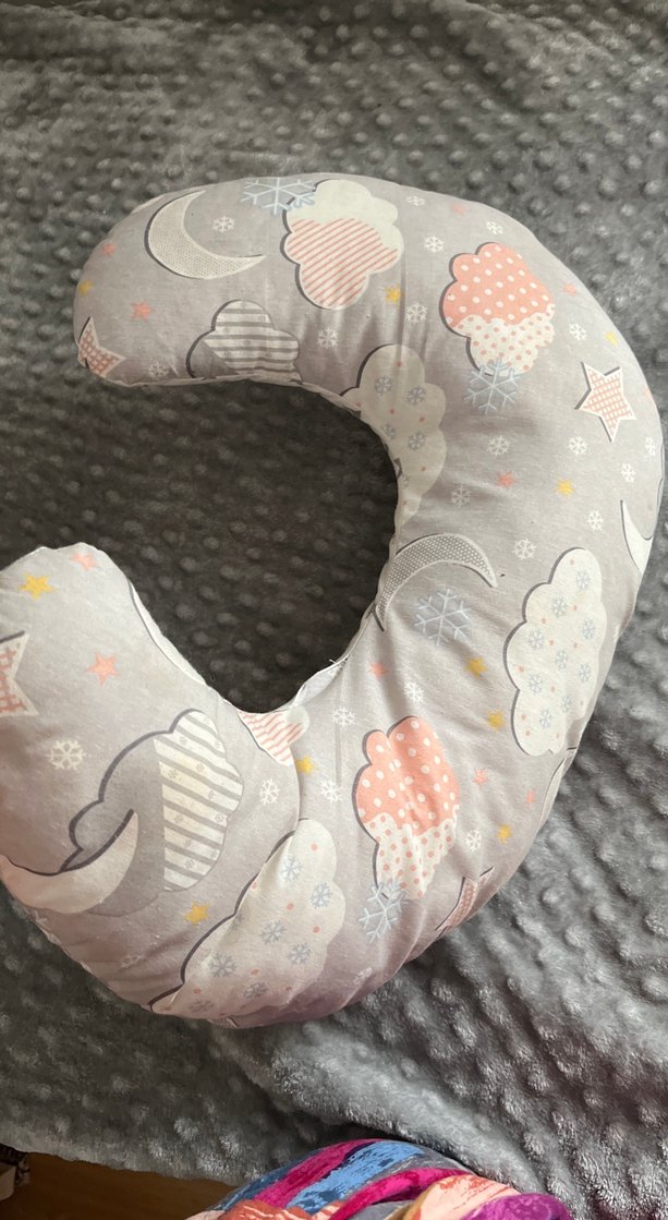 Gri Nakışlı Emzirme ve Hamile Yastığı - Görsel 3