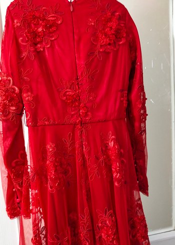 Kırmızı Dantel İşlemeli Uzun Abiye Elbise - Görsel 4