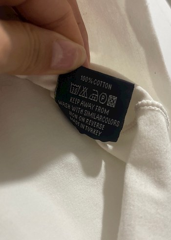 Beyaz Baskılı Kısa Crop Tişört - Görsel 2