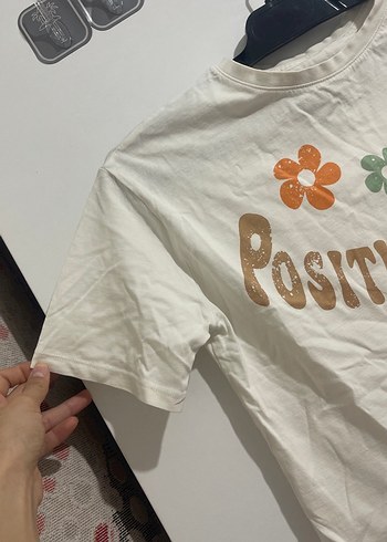 Beyaz Baskılı Kız Tişörtü - Görsel 2