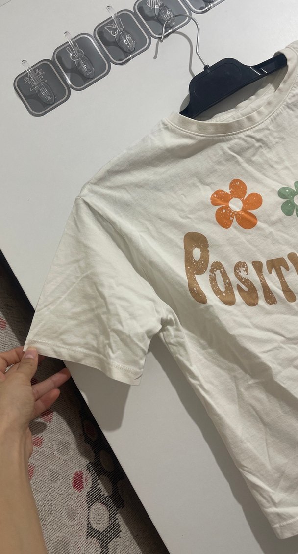 Beyaz Baskılı Kız Tişörtü - Görsel 2