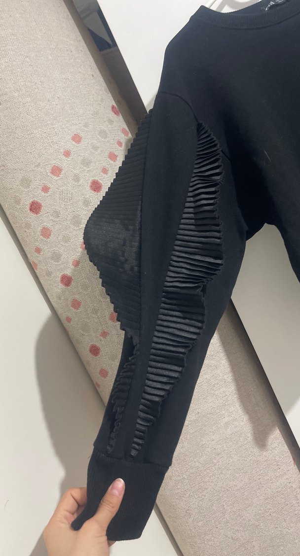 Siyah Fırfırlı Uzun Kollu Sweatshirt - Görsel 3