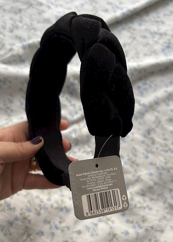 Siyah Fırfırlı Gotik Taç - Görsel 3