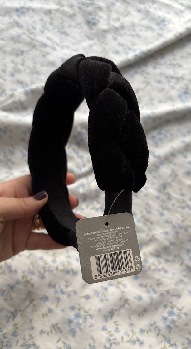 Siyah Fırfırlı Gotik Taç - Görsel 3