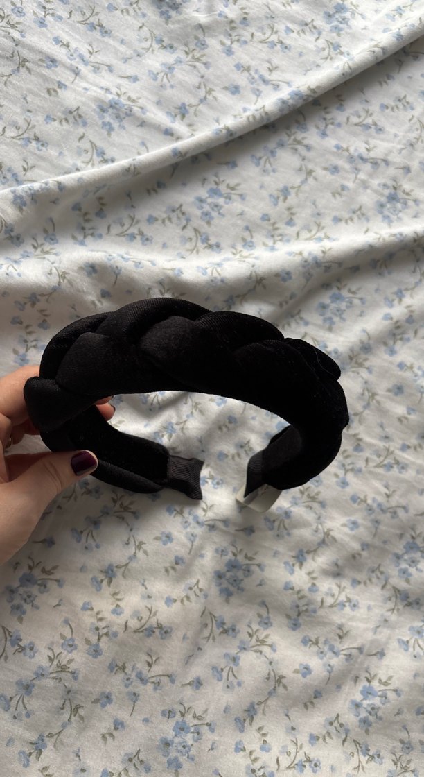 Siyah Fırfırlı Gotik Taç - Görsel 2