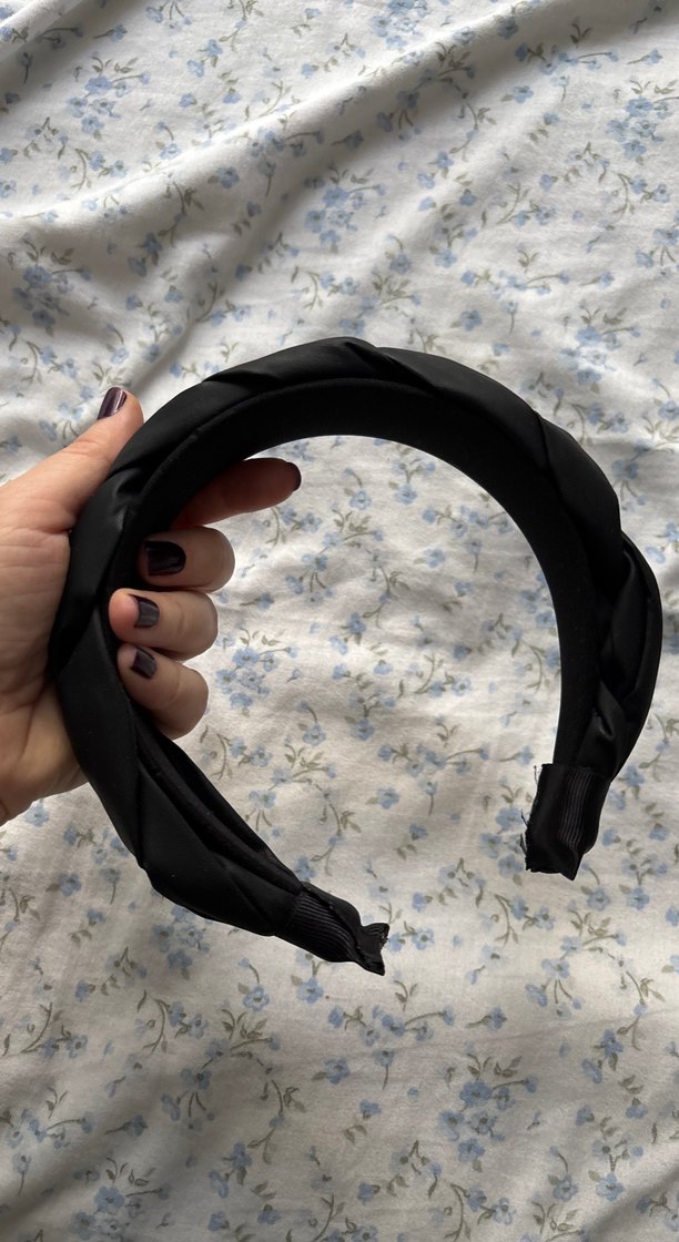 Siyah Sentetik Kumaş Saç Bandı - Görsel 2