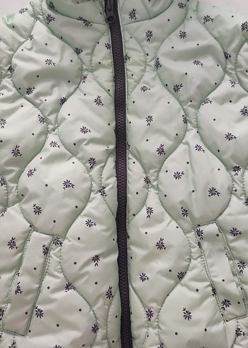 Kız Çocuk Kapüşonlu Yeşil Mont - Görsel 6