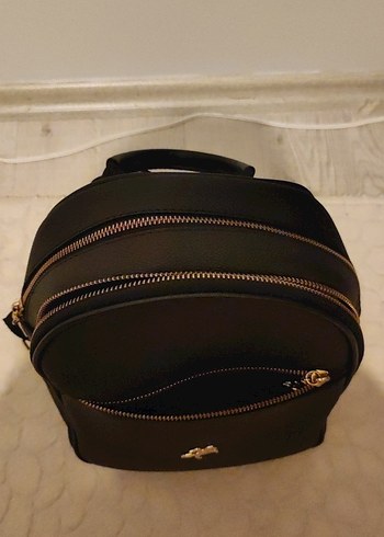 Siyah Deri Kadın Sırt Çantası - Görsel 2