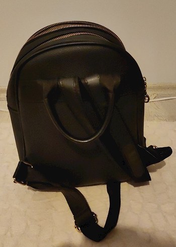 Siyah Deri Kadın Sırt Çantası - Görsel 3