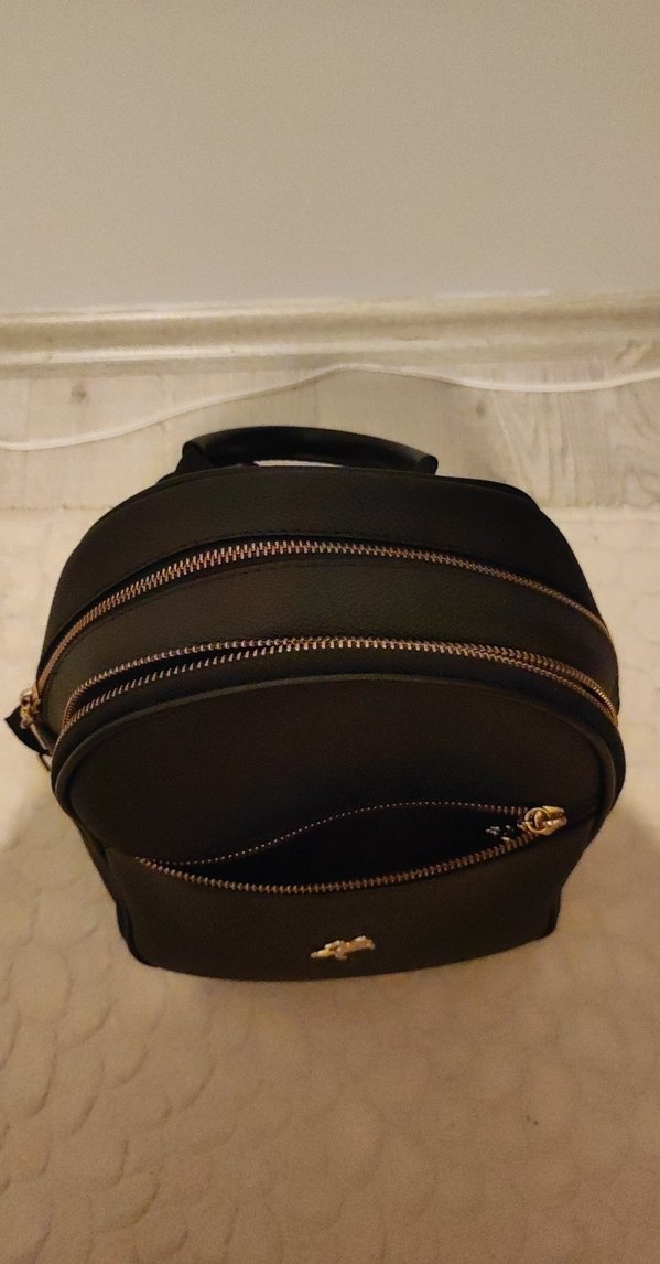 Siyah Deri Kadın Sırt Çantası - Görsel 2