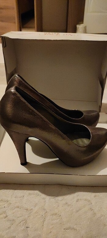 Gold platform topuklu ayakkabı  - Görsel 2