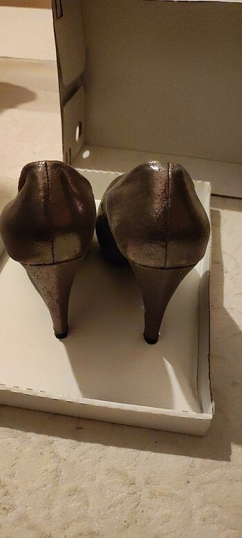 Gold platform topuklu ayakkabı  - Görsel 3