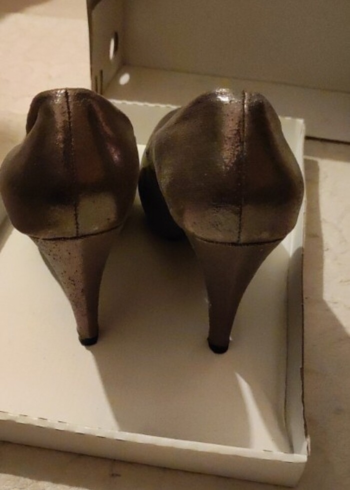 Gold platform topuklu ayakkabı  - Görsel 3