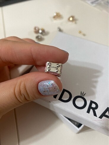 Pandora Pandora Pembe Valiz Charm