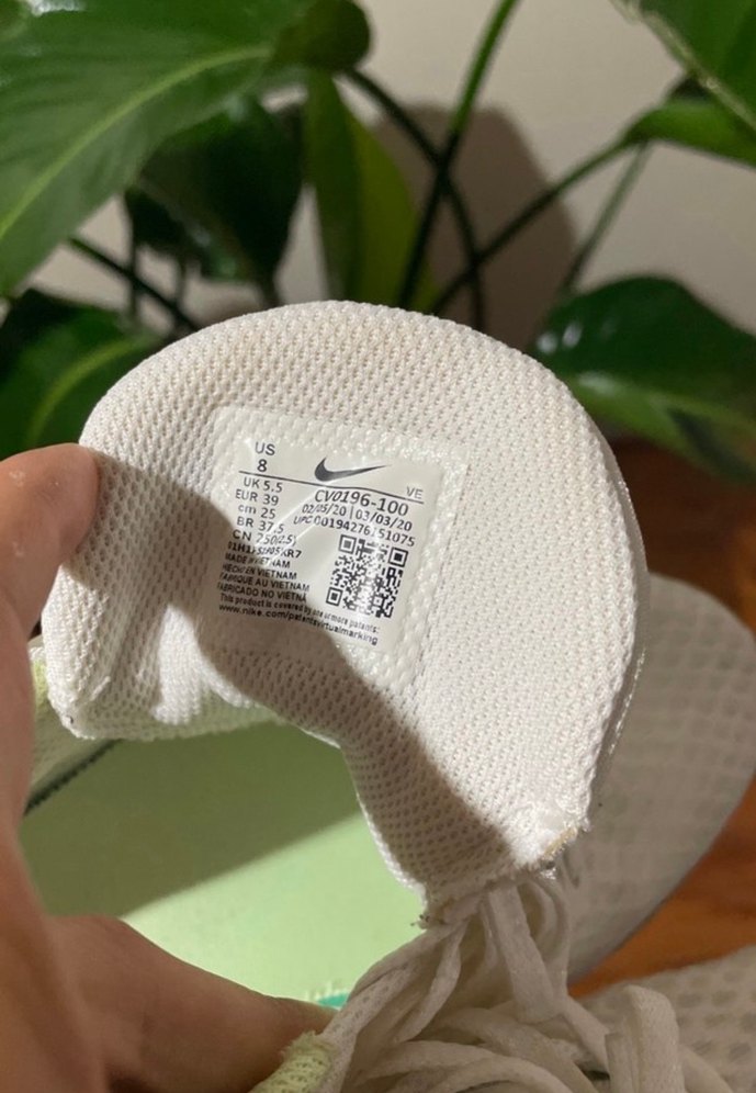 Nike Beyaz Bağcıklı Kadın Spor Ayakkabı - Görsel 4