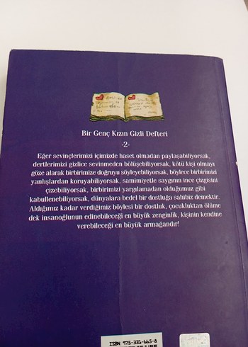 İpek Ongun - Arkadaşlar Arasında Romanı - Görsel 2