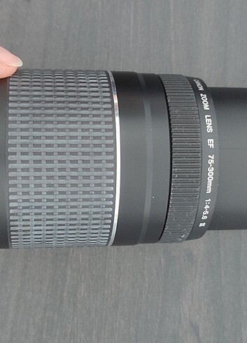  Beden Renk Canon 75-300 mm lens