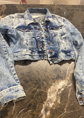 Düğmeli Kısa Kollu Batik Desen Kadın Kot Ceket - Görsel 3