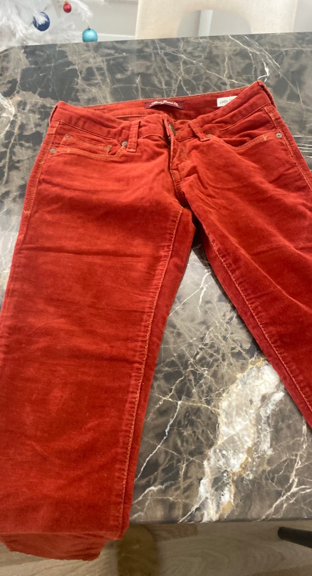 Düğmeli Kırmızı Süet Kadın Pantolon - Görsel 3