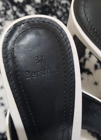 Bershka Bershka 