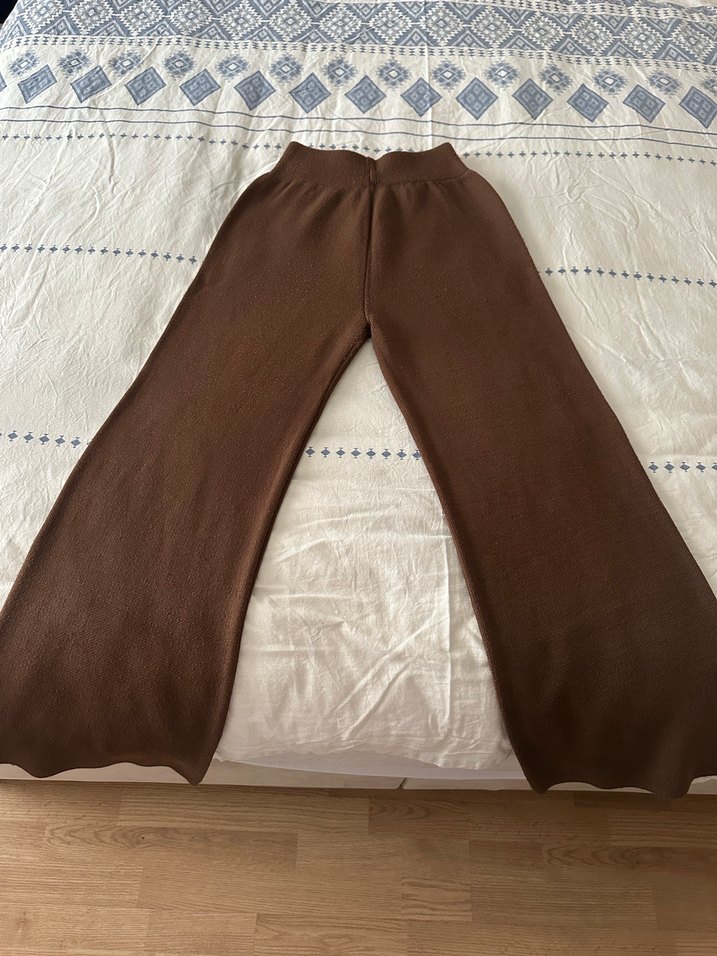 Kahverengi Boğazlı taşlı triko takım - Görsel 4