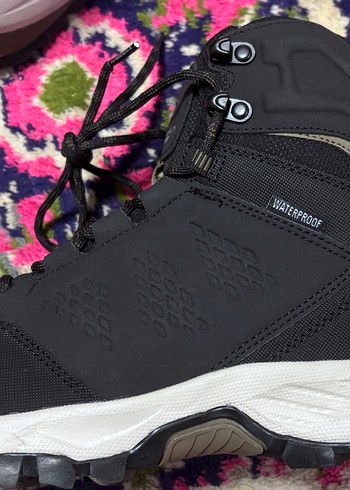 Lumberjack Outdoor Bot - Görsel 4