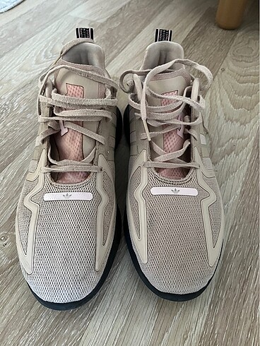 ADİDAS.FV9977