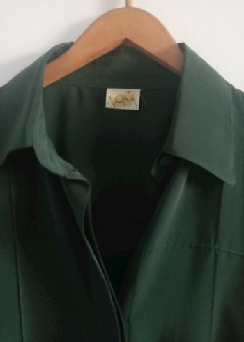 Uzun Kollu Koyu Yeşil Gömlek - Görsel 3