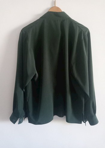 Uzun Kollu Koyu Yeşil Gömlek - Görsel 4