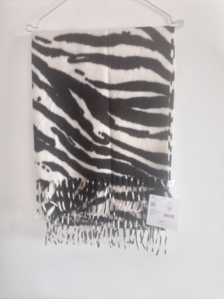 Penti Zebra Desenli Yumuşak Dokulu Atkı - Görsel 5