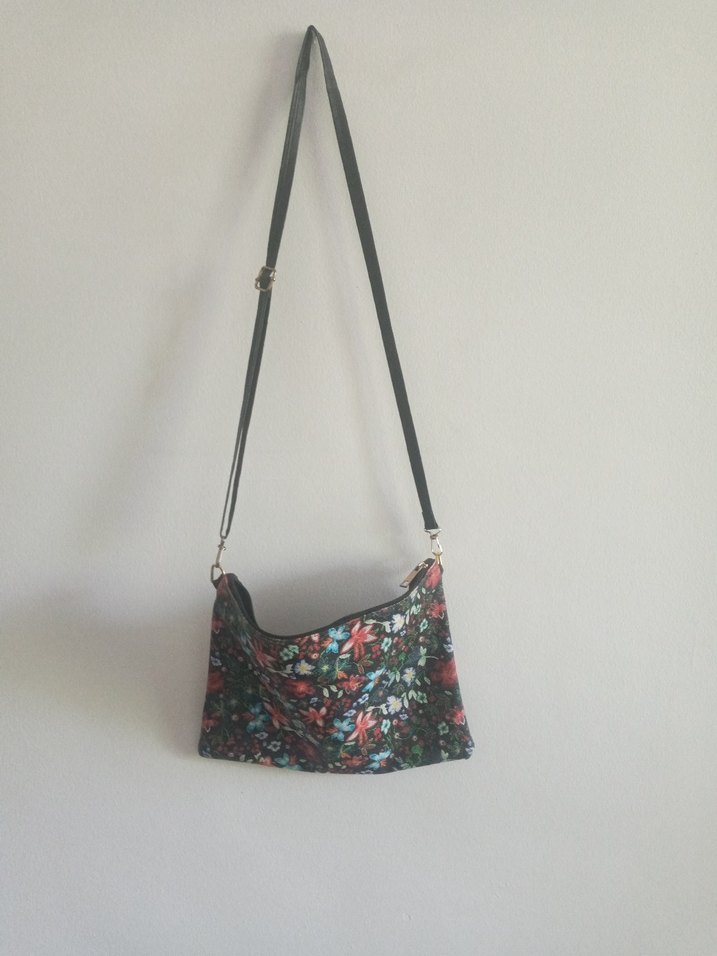 Çiçek Desenli Renkli Clutch Askılı Çanta - Görsel 2