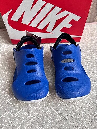 25 Beden Nike Çocuk Sandalet