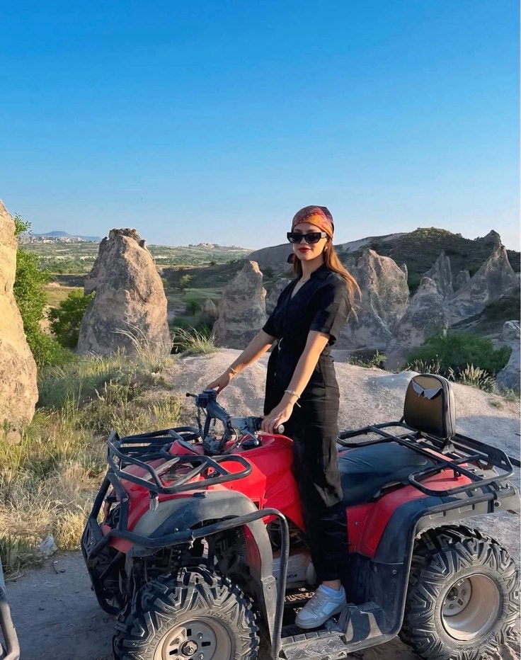 Mango tulum
Siyah Kemerli Midi Kadın Tulum - Görsel 2