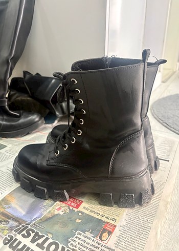 Kadın Siyah Deri Platform Kalın Topuklu Bot - Görsel 2