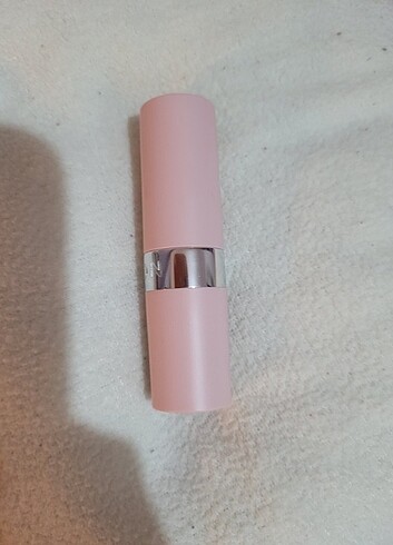 Avon hydramatic mat ruj 