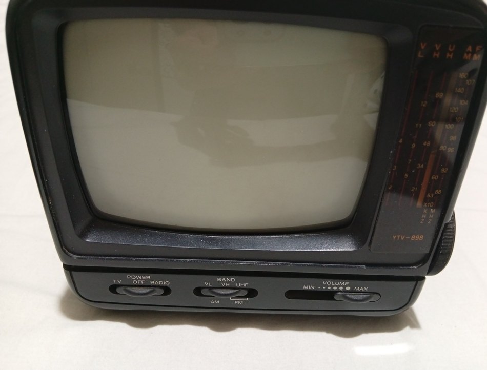 Siyah Retro Monitör Radyo Fonksiyonlu - Görsel 2