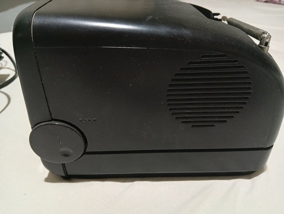 Siyah Retro Monitör Radyo Fonksiyonlu - Görsel 3