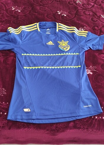 Adidas Orijinal Ukrayna milii takım forması