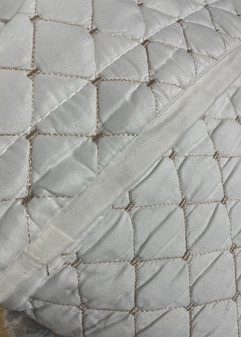 Krem rengi Yatak Örtüsü takımı - Görsel 2