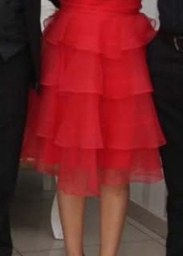 Kırmızı abiye - Görsel 2