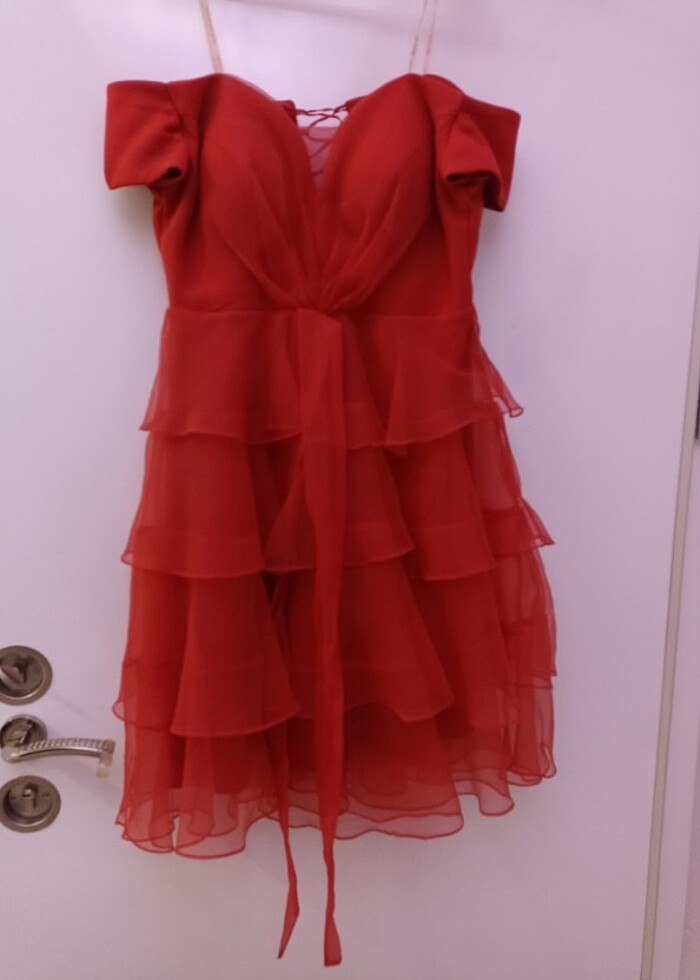 Kırmızı abiye - Görsel 3