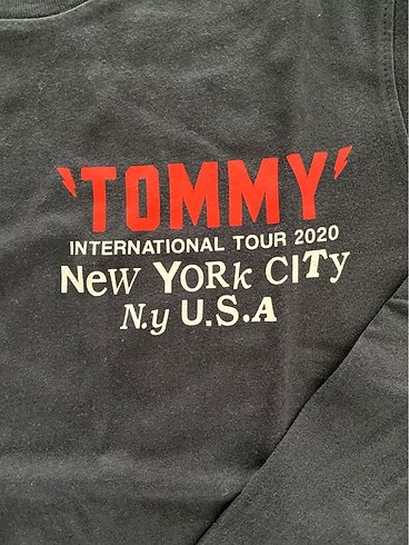 11-12 Yaş Beden Tommy Tişört