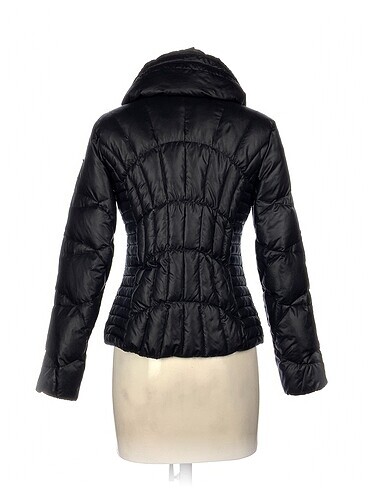 s Beden Guess Mont %70 İndirimli.